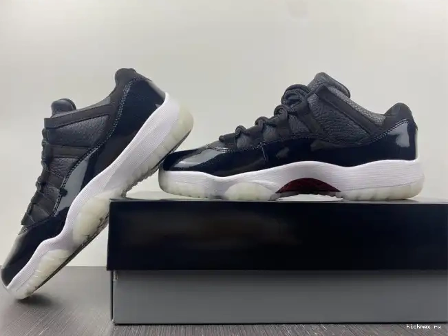Cheap Kickmax Low 11 AV2187-001 Retro 72-10 Jordan Air 0608